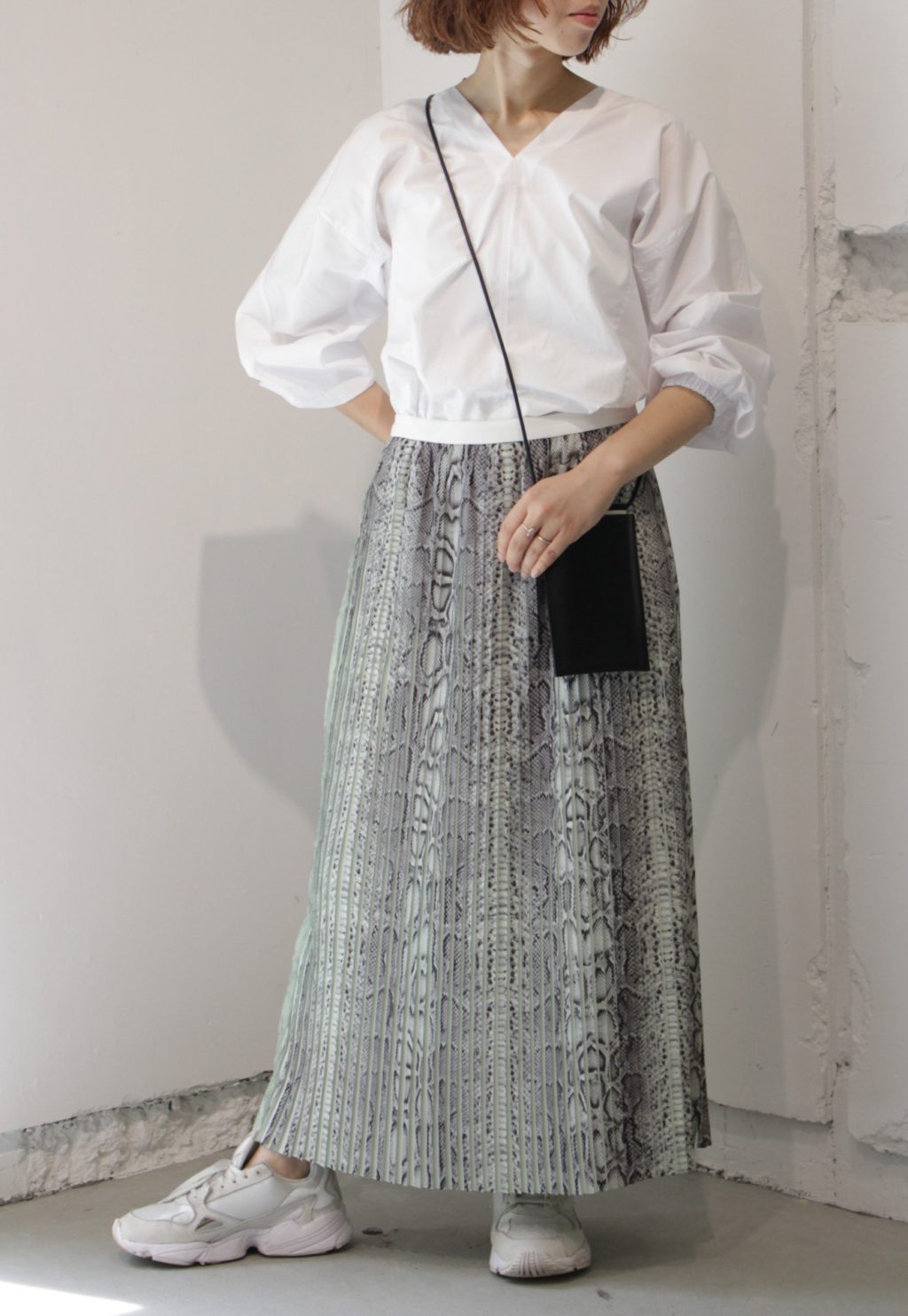 【新品未使用】tarohoriuchi・BackOpenSkirt