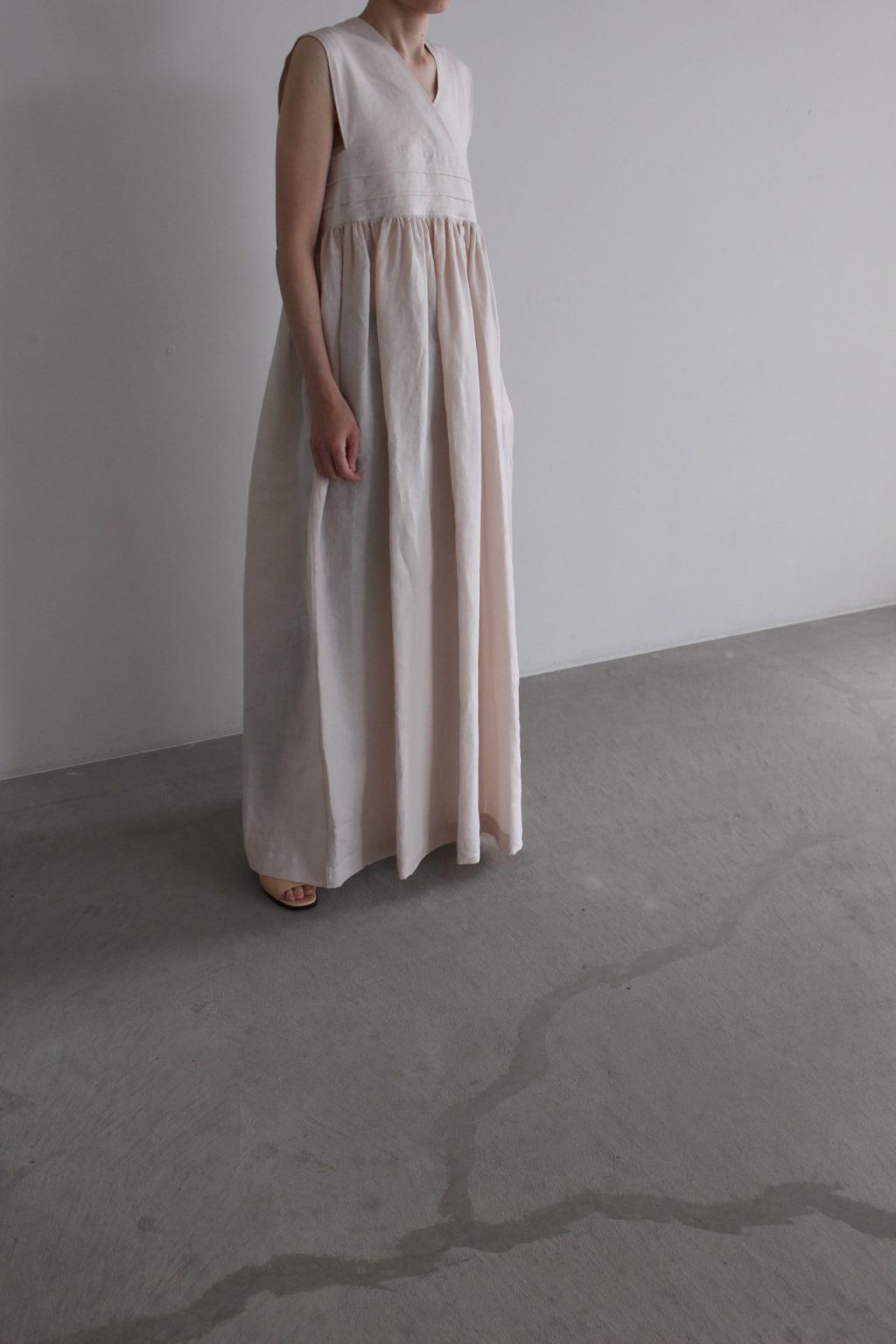 HYKE LINEN MAXI DRESS　リネンマキシドレス　ダークグリーン