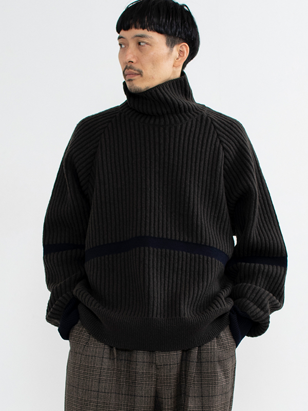 【ほぼ半額】Stein THICK WALE RIB HIGH NECK LS