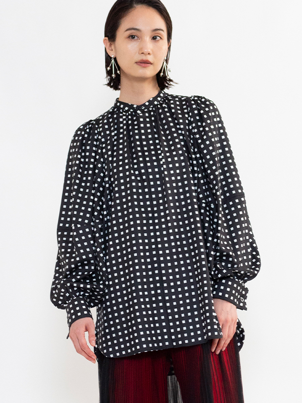 HYKEFD SQUARE PATTERN BALLOON SLEEVE SHIRT