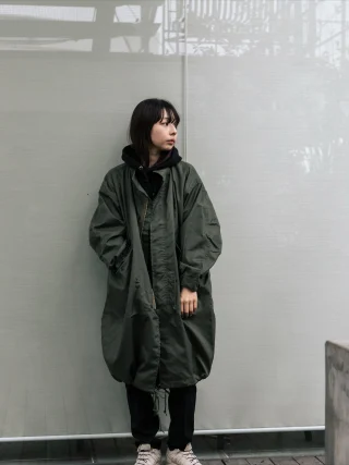 STYLING】HYKE“PERTEX SALVAGE PARKA”をシーン別に着回す | st
